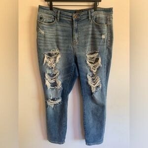Judy Blue Jeans boyfriend fit distressed light blue 32